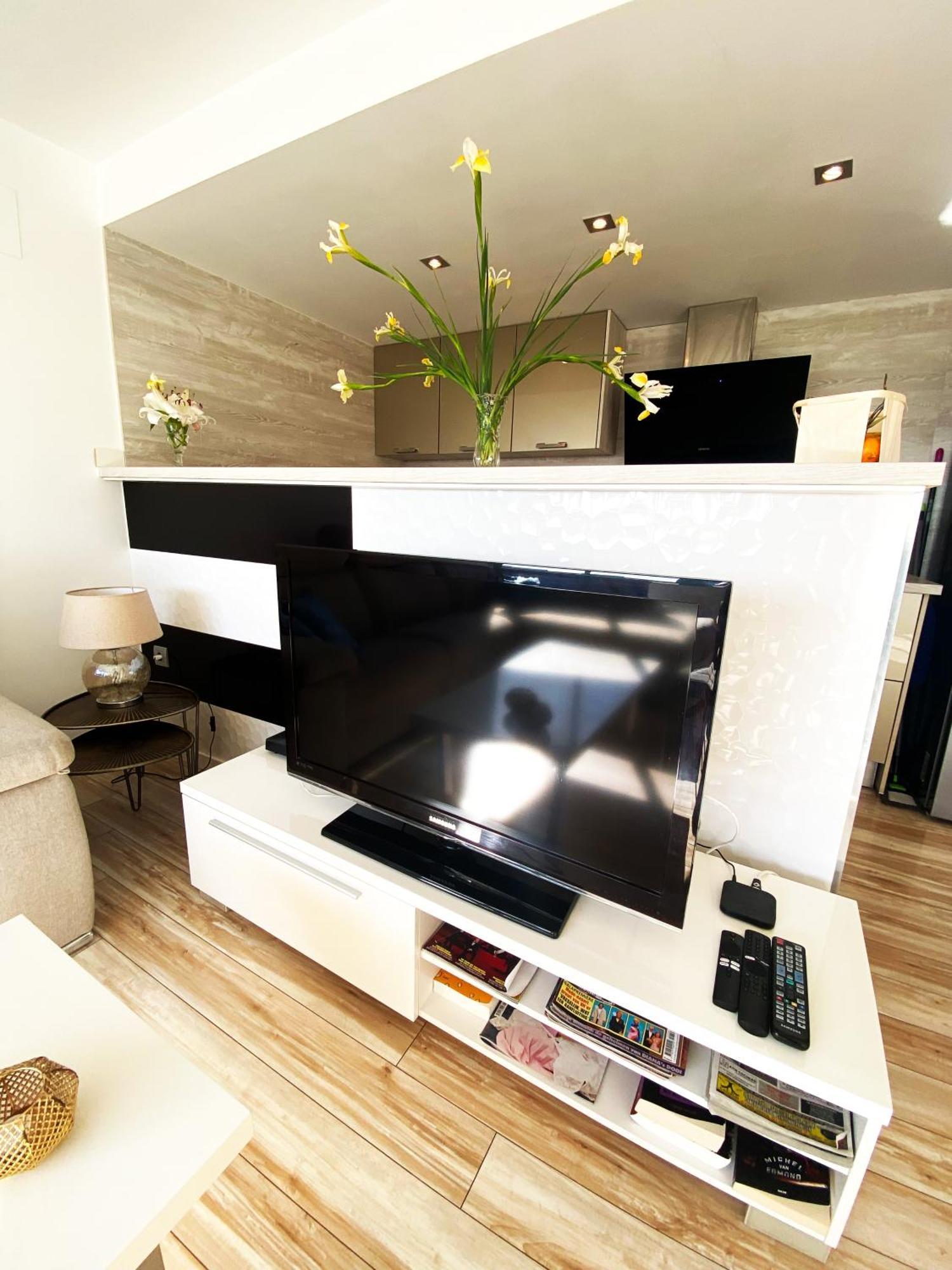 Spacious Comfortable Luxury 2 Bed/2 Bath Port Appartement *
